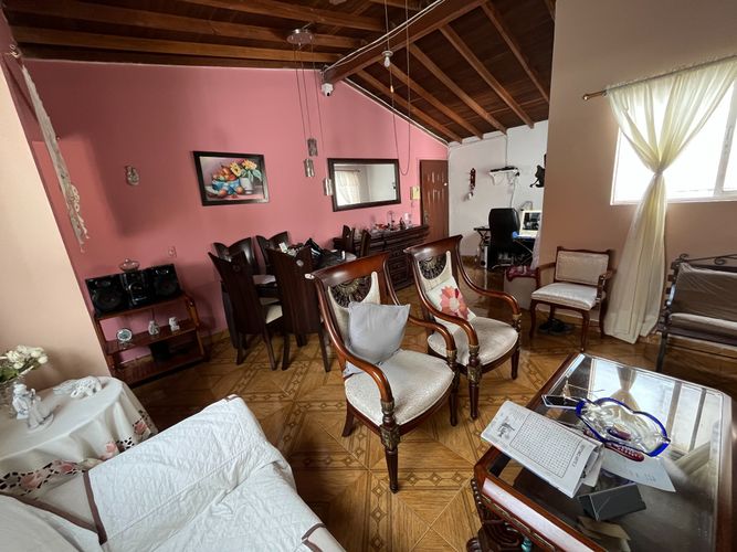 Casa de 5 alcobas en venta en La Floresta, Medellín, 120 m² · foto 3 de 24