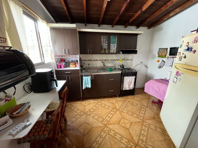 Casa de 5 alcobas en venta en La Floresta, Medellín, 120 m² · foto 6 de 24