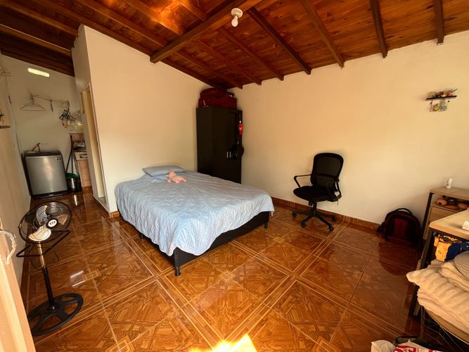 Casa de 5 alcobas en venta en La Floresta, Medellín, 120 m² · foto 18 de 24