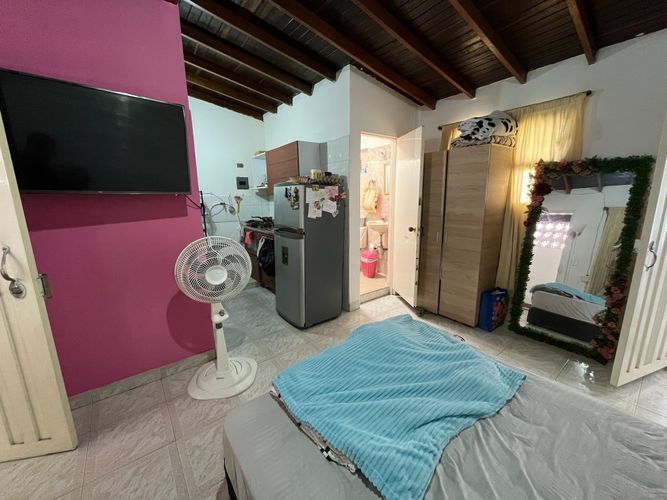 Casa de 5 alcobas en venta en La Floresta, Medellín, 120 m² · foto 11 de 24