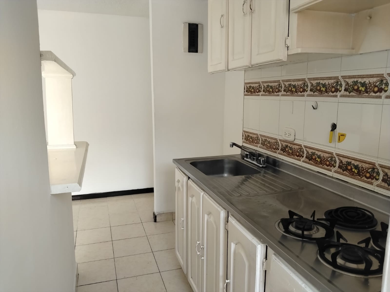 Apartamento en arriendo en El Poblado, Medellín · foto 4 de 16