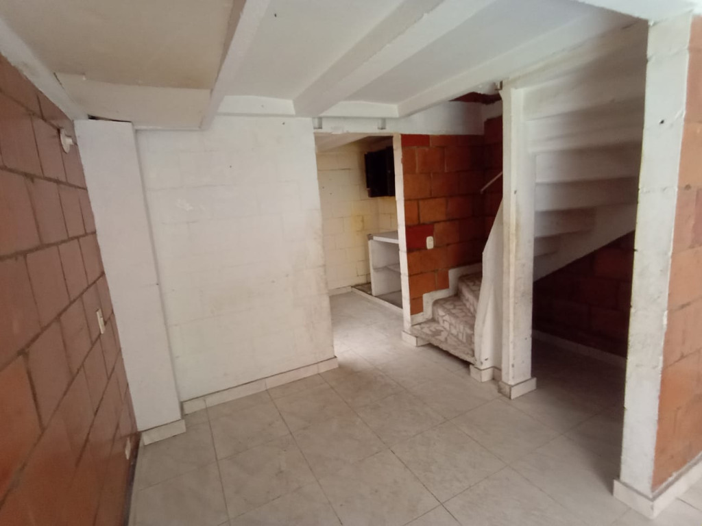 Casa en venta en Bilbao, Bogotá · foto 3 de 18