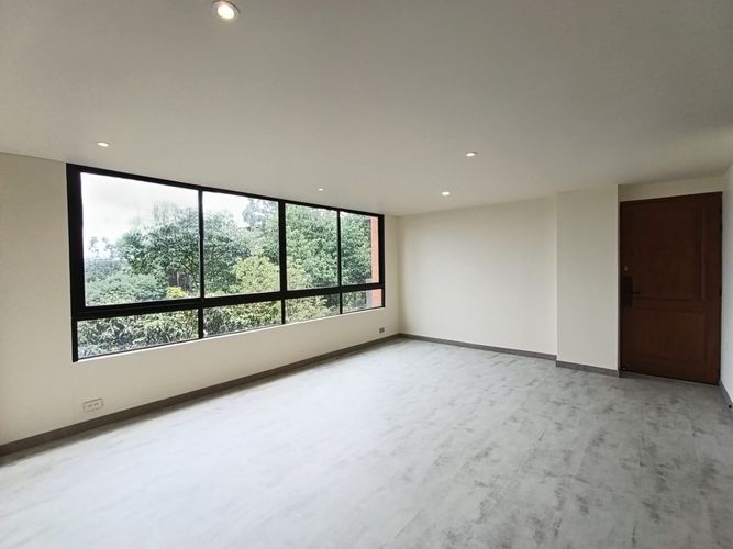 Apartamento de 3 alcobas en arriendo en Loma Del Indio, Medellín, 75 m² · foto 4 de 19