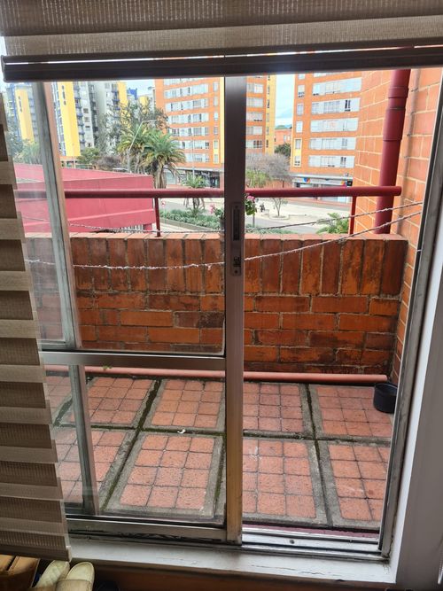 Apartamento de 2 alcobas en venta en Ciudad Salitre Occidental, Bogotá, 50 m² · foto 3 de 9
