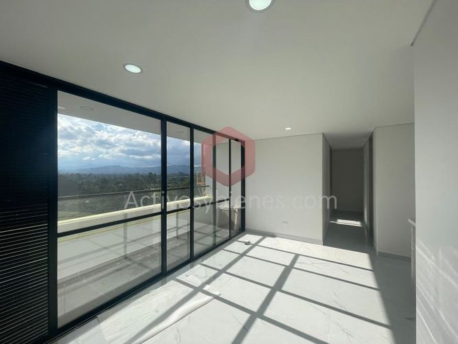 Apartamento de 3 alcobas en venta en Centro, Rionegro, 75 m² · foto 6 de 16