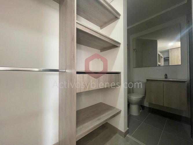 Apartamento de 3 alcobas en venta en Centro, Rionegro, 75 m² · foto 11 de 16