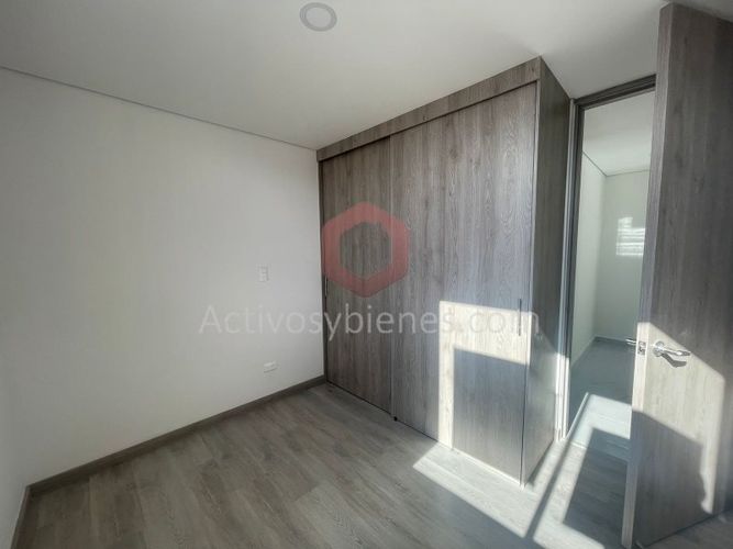 Apartamento de 3 alcobas en venta en Centro, Rionegro, 75 m² · foto 12 de 16