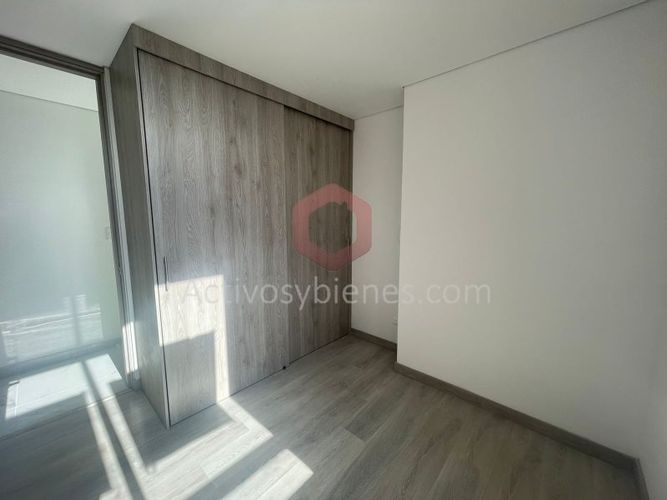 Apartamento de 3 alcobas en venta en Centro, Rionegro, 75 m² · foto 13 de 16