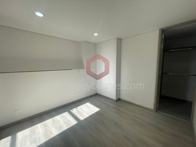 Apartamento de 3 alcobas en venta en Centro, Rionegro, 75 m² · foto 14 de 16