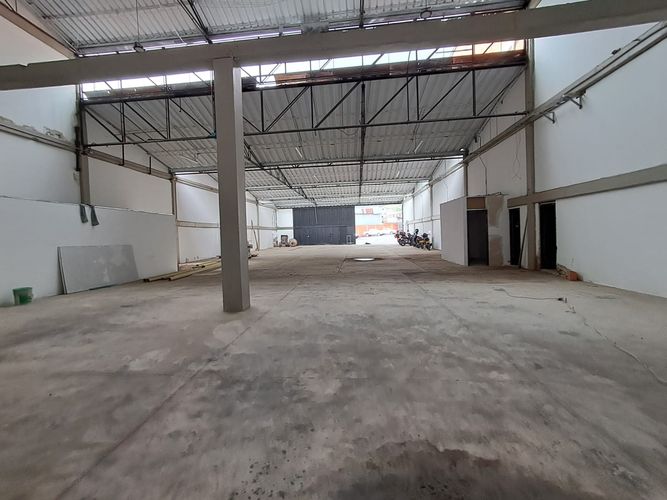 Bodega en arriendo en Romelia Alta, Dosquebradas, 670 m² · foto 3 de 10