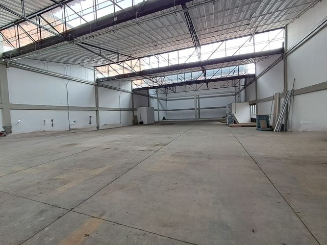 Bodega en arriendo en Romelia Alta, Dosquebradas, 670 m² · foto 6 de 10
