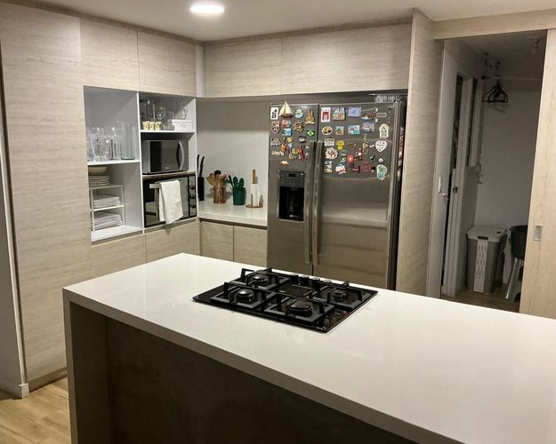 Apartamento de 3 alcobas en venta en El Poblado, Medellín, 187 m² · foto 8 de 17