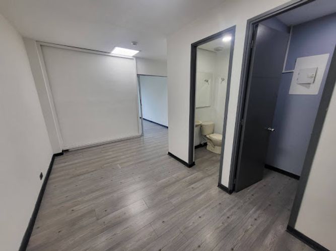 Oficina en arriendo en Transversal Superior, Medellín, 37 m² · foto 2 de 14