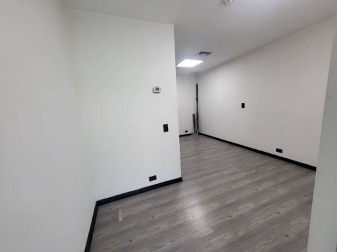 Oficina en arriendo en Transversal Superior, Medellín, 37 m² · foto 9 de 14