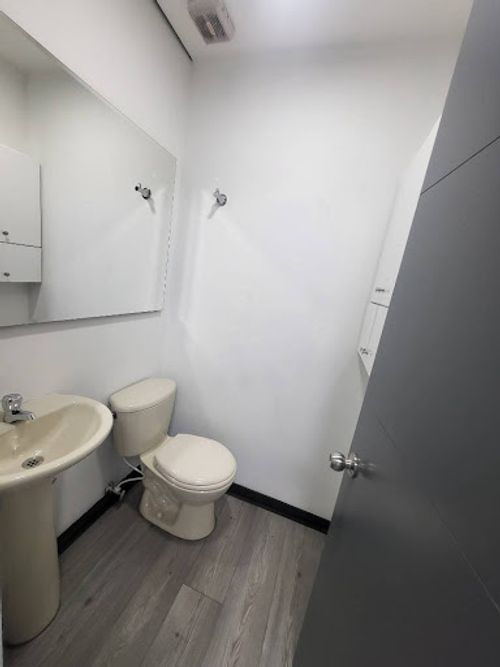 Oficina en arriendo en Transversal Superior, Medellín, 37 m² · foto 11 de 14