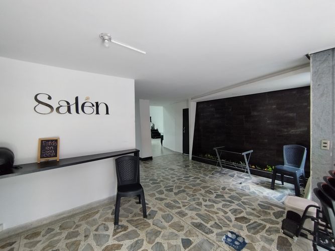 Bodega en arriendo en La Aguacatala, Medellín, 430 m² · foto 10 de 14