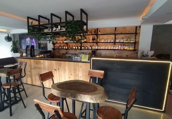 Local en arriendo en La Pradera, Envigado, 144 m² · foto 10 de 11