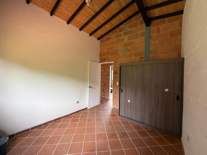 Finca en venta en Centro, Rionegro, 3400 m² · foto 8 de 18