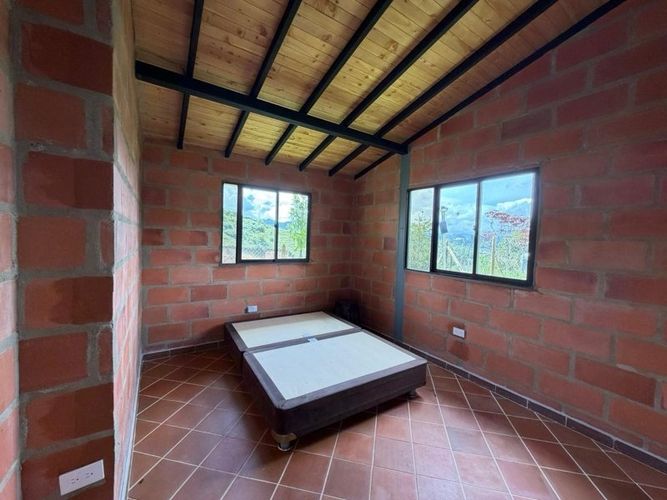 Finca en venta en Centro, Rionegro, 3400 m² · foto 11 de 18