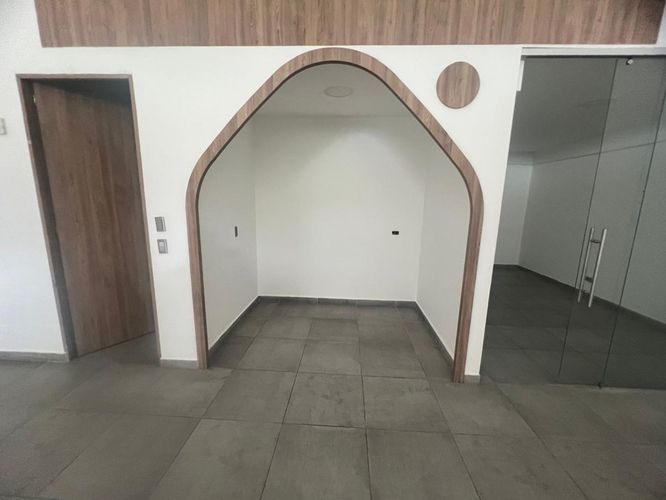 Local en venta en El Poblado, Medellín, 135 m² · foto 10 de 19