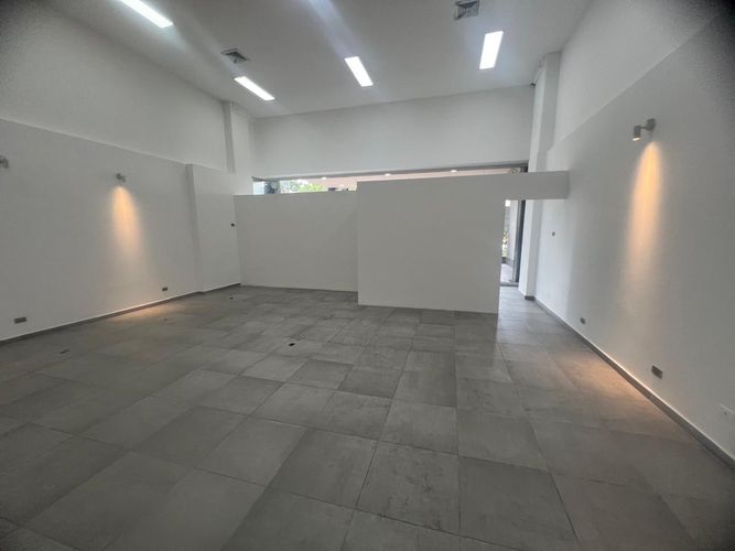 Local en venta en El Poblado, Medellín, 135 m² · foto 5 de 19