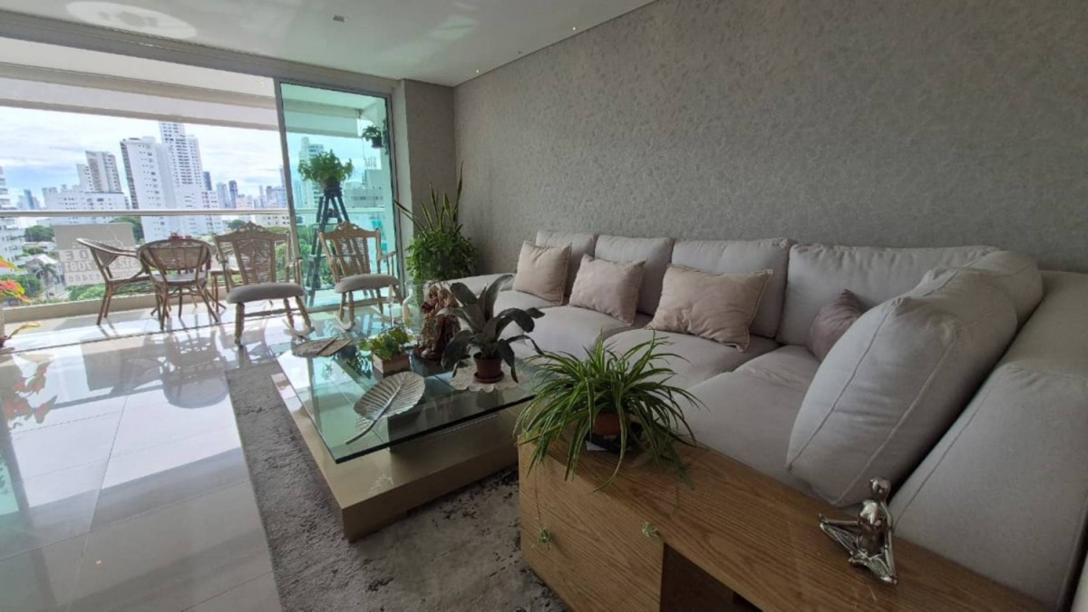 Apartamento en venta en Manga, Cartagena · foto 3 de 24
