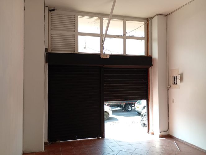 Bodega en arriendo en Viviendas Del Sur, Medellín, 110 m² · foto 6 de 11