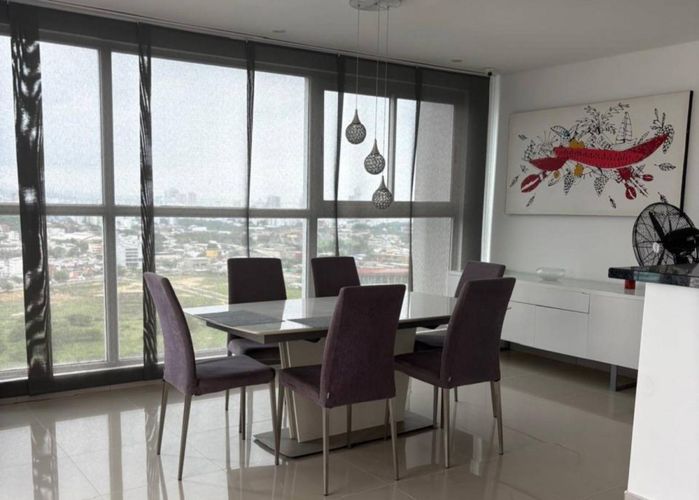Apartamento de 3 alcobas en arriendo en El Cabrero, Cartagena, 150 m² · foto 2 de 11