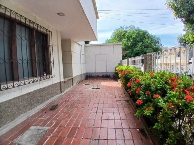 Casa de 13 alcobas en venta en Zaragocilla, Cartagena, 336 m² · foto 2 de 24