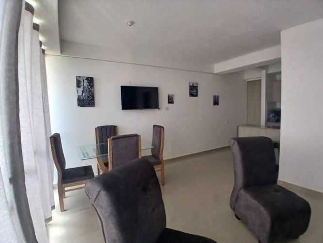 Apartamento de 3 alcobas en arriendo en La Castellana, Cartagena, 69 m² · foto 2 de 11
