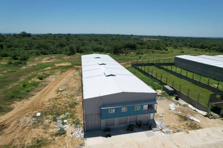 Bodega en arriendo en Mamonal, Cartagena, 1596 m² · foto 4 de 9
