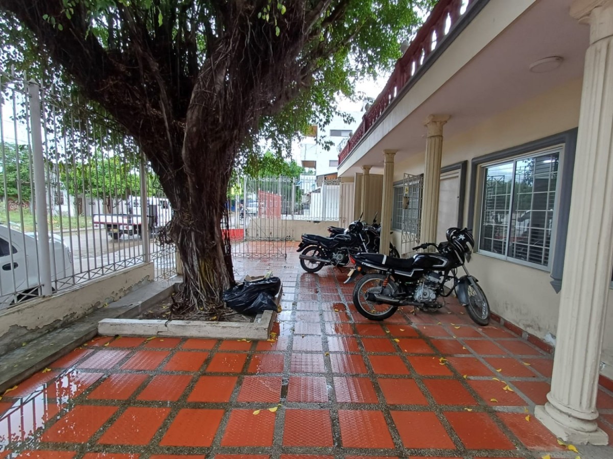 Casa en venta en El Prado, Cartagena · foto 2 de 13