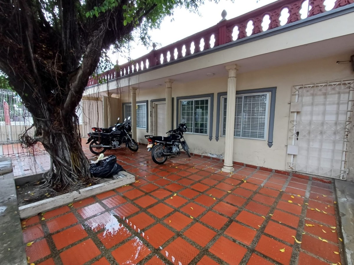 Casa en venta en El Prado, Cartagena · foto 3 de 13