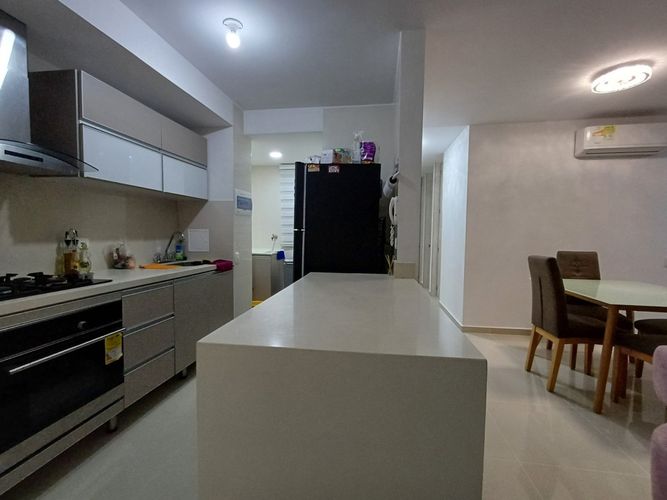Apartamento de 3 alcobas en venta en Almirante Colon, Cartagena, 74 m² · foto 2 de 12