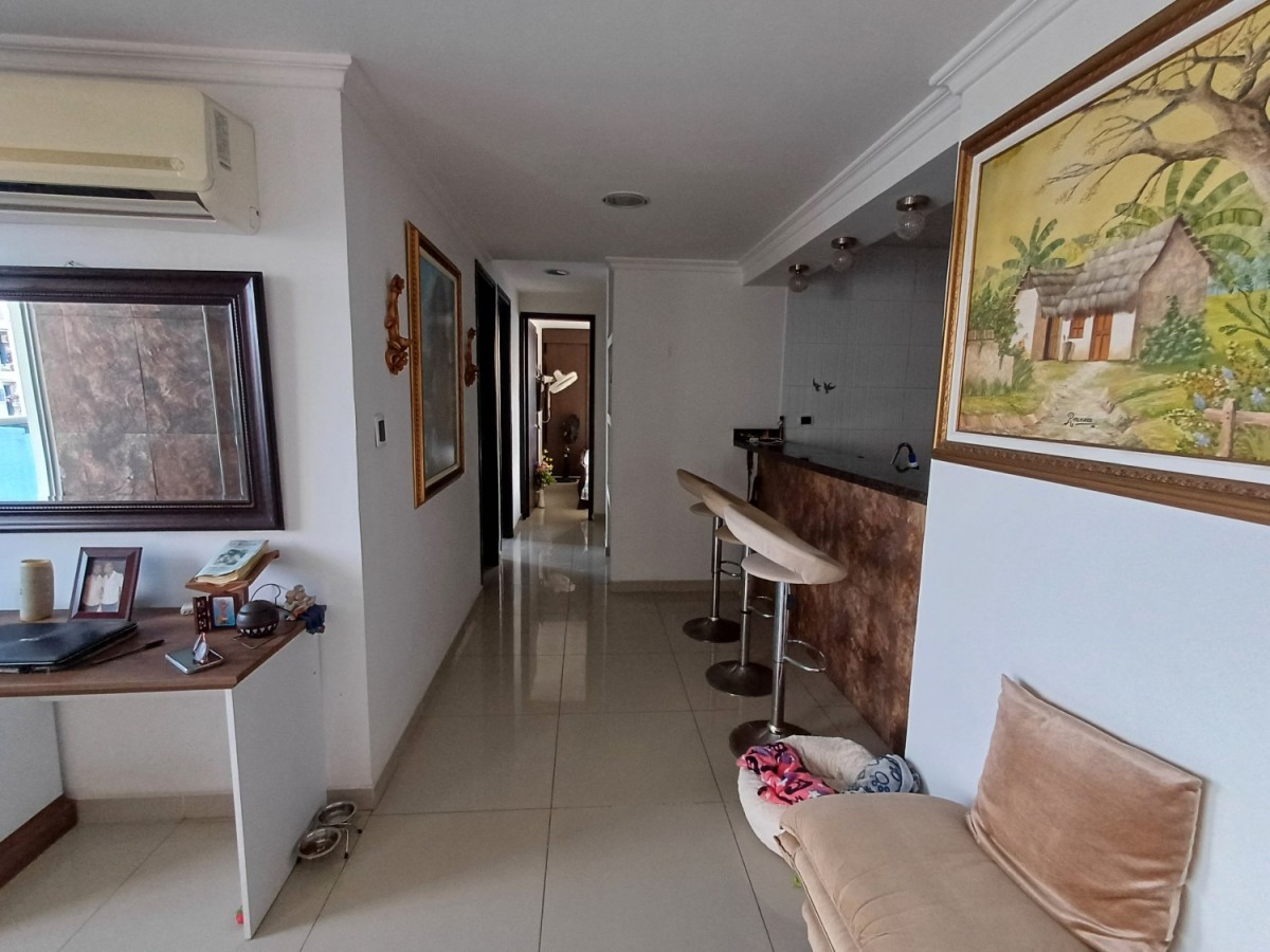 Apartamento en venta en La Castellana, Cartagena · foto 4 de 15