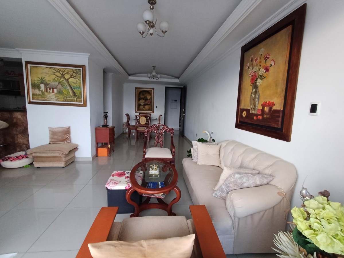 Apartamento en venta en La Castellana, Cartagena · foto 5 de 15