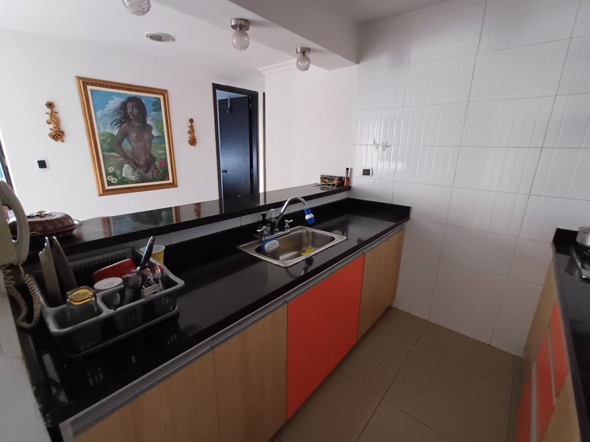 Apartamento en venta en La Castellana, Cartagena · foto 7 de 15