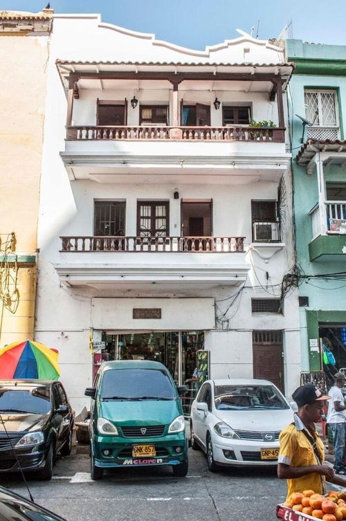 Edificio en venta en Centro, Bucaramanga, 711 m² · foto 2 de 16