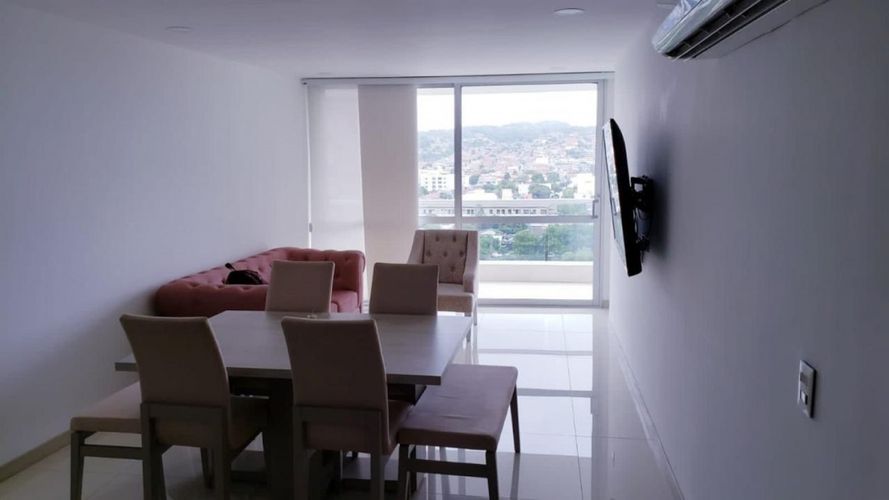 Apartamento de 3 alcobas en venta en Crespo, Soacha, 135 m² · foto 13 de 23