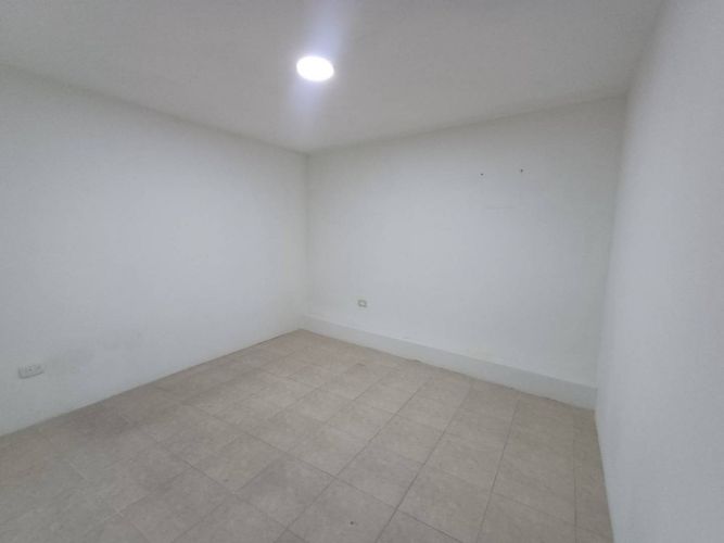 Local en arriendo en Marbella, Cartagena, 157 m² · foto 18 de 24