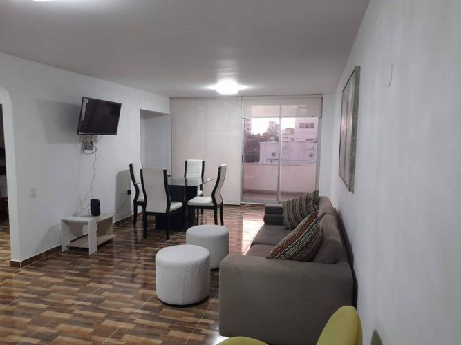 Apartaestudio en venta en Bocagrande, Cartagena, 87 m² · foto 2 de 9
