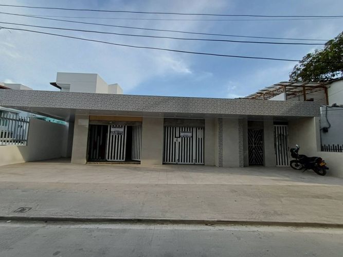 Bodega en arriendo en Crespo, Cartagena, 300 m² · foto 10 de 10