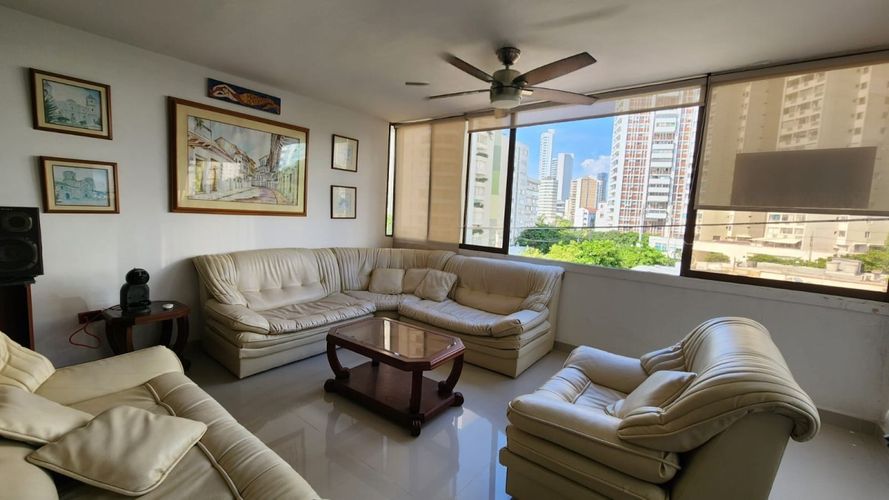 Apartamento de 3 alcobas en venta en El Laguito, Cartagena, 114 m² · foto 3 de 16
