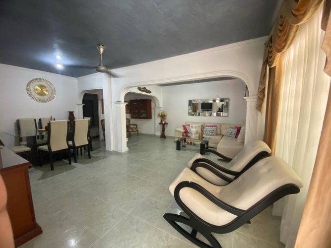 Casa de 4 alcobas en venta en Tacarigua, Cartagena, 260 m² · foto 2 de 11