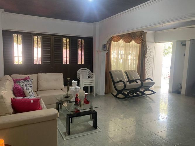 Casa de 4 alcobas en venta en Tacarigua, Cartagena, 260 m² · foto 4 de 11