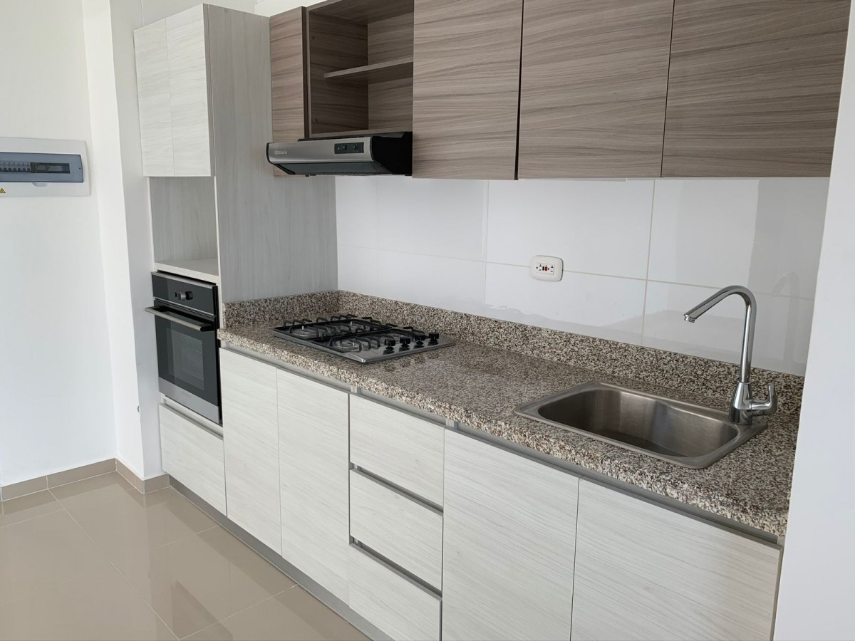 Apartamento en venta en Urbanizacion El Country, Cartagena · foto 4 de 15