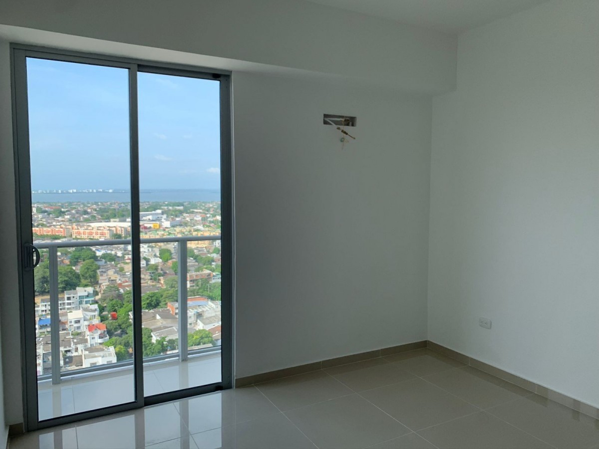 Apartamento en venta en Urbanizacion El Country, Cartagena · foto 8 de 15