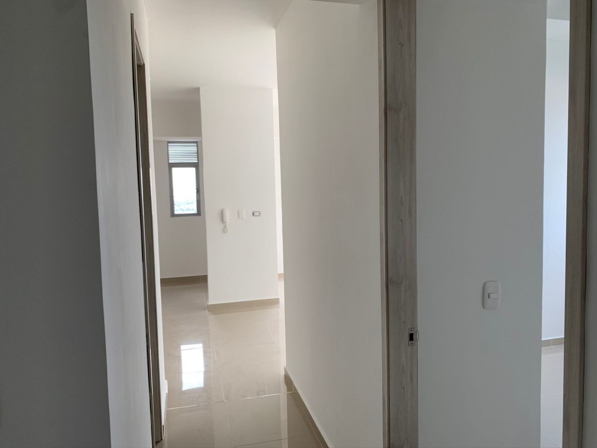 Apartamento en venta en Urbanizacion El Country, Cartagena · foto 9 de 15