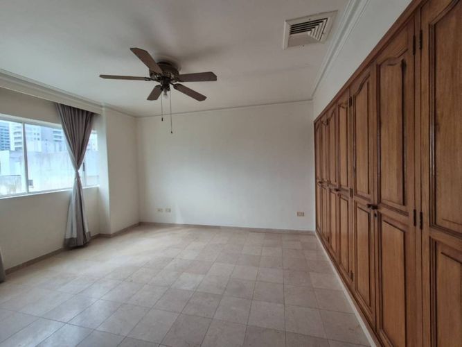 Apartamento de 3 alcobas en arriendo en Manga, Cartagena, 248 m² · foto 12 de 21