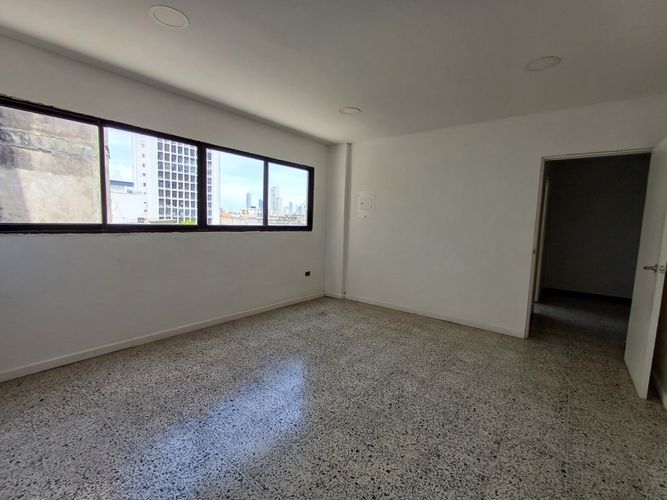 Oficina en arriendo en San Diego, Cartagena, 56 m² · foto 8 de 9